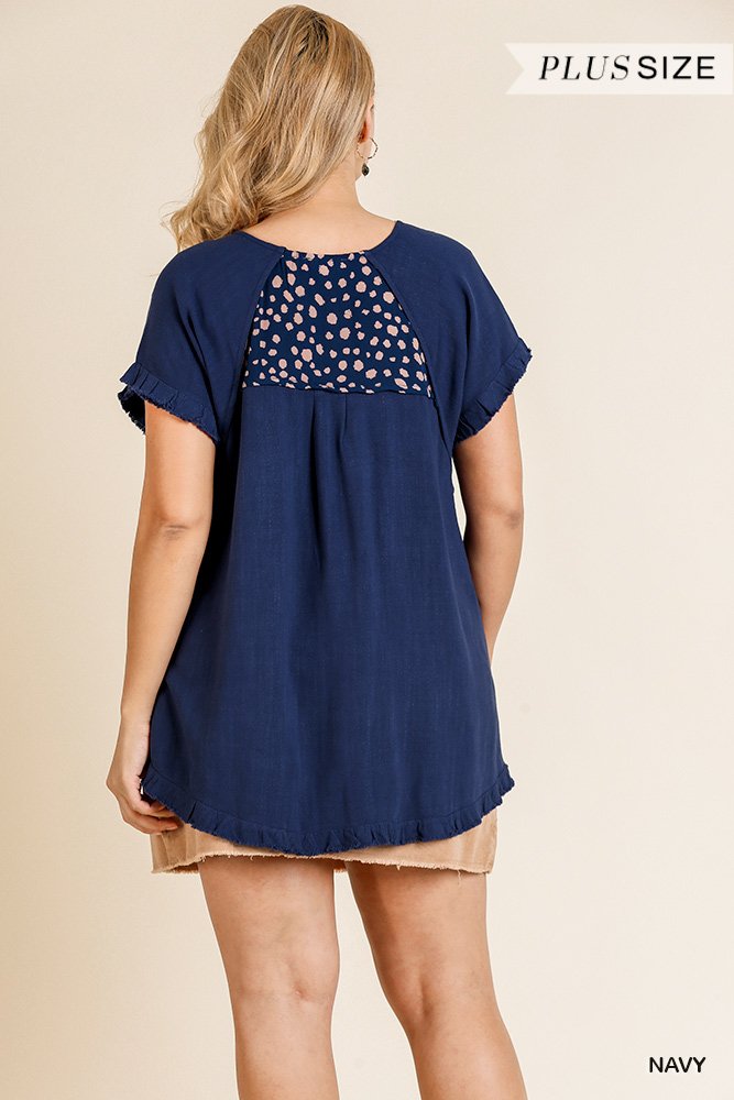 NAVY LINEN BLEND PLUT OP WITH PRINT SLEEVES back view plus size top from Raggdoll Boutique in Port Aransas.