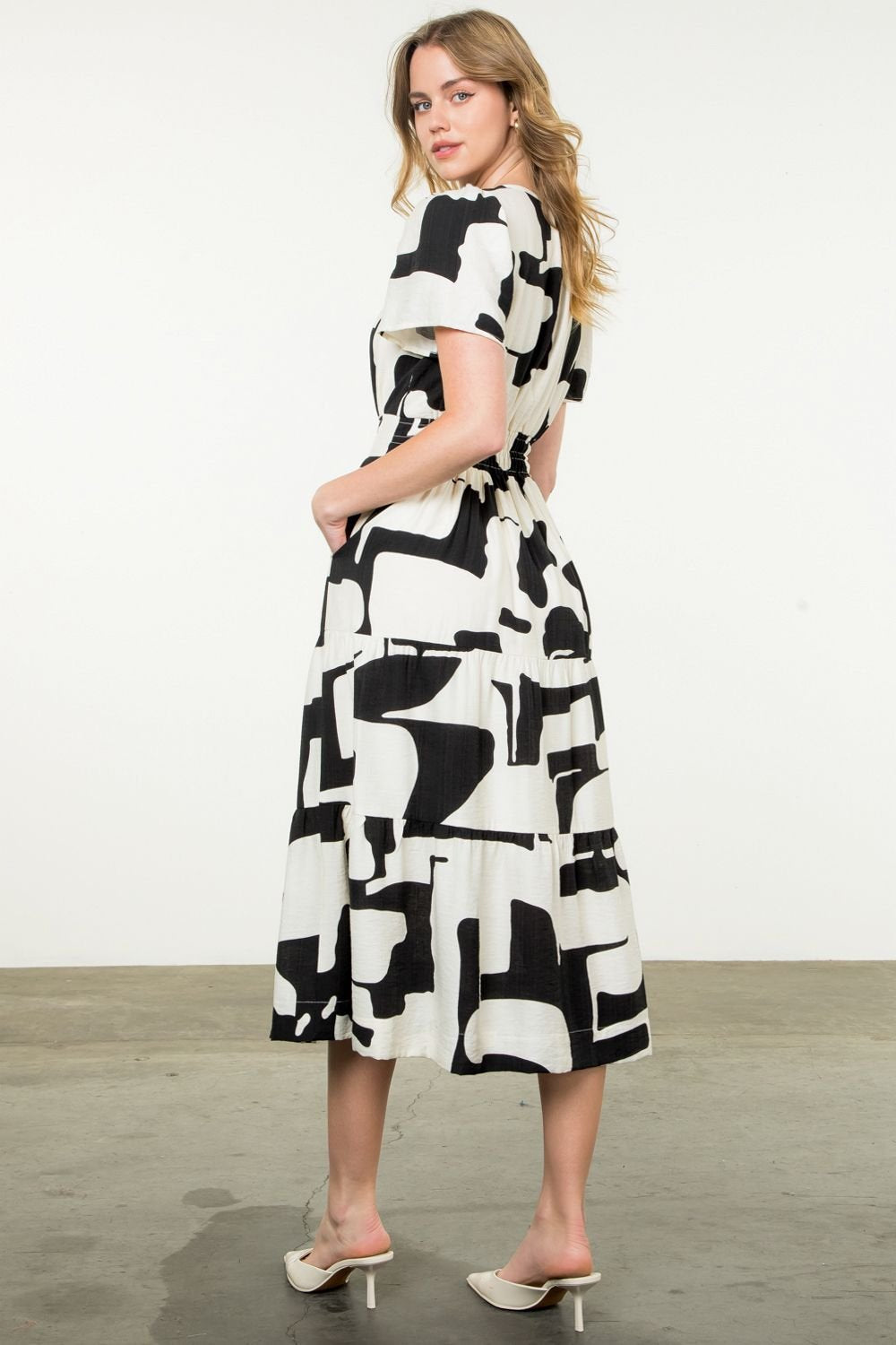 Stylish THML JOSS DRESS in black and white, perfect for coastal boutique clothing and tropical vacation dresses.