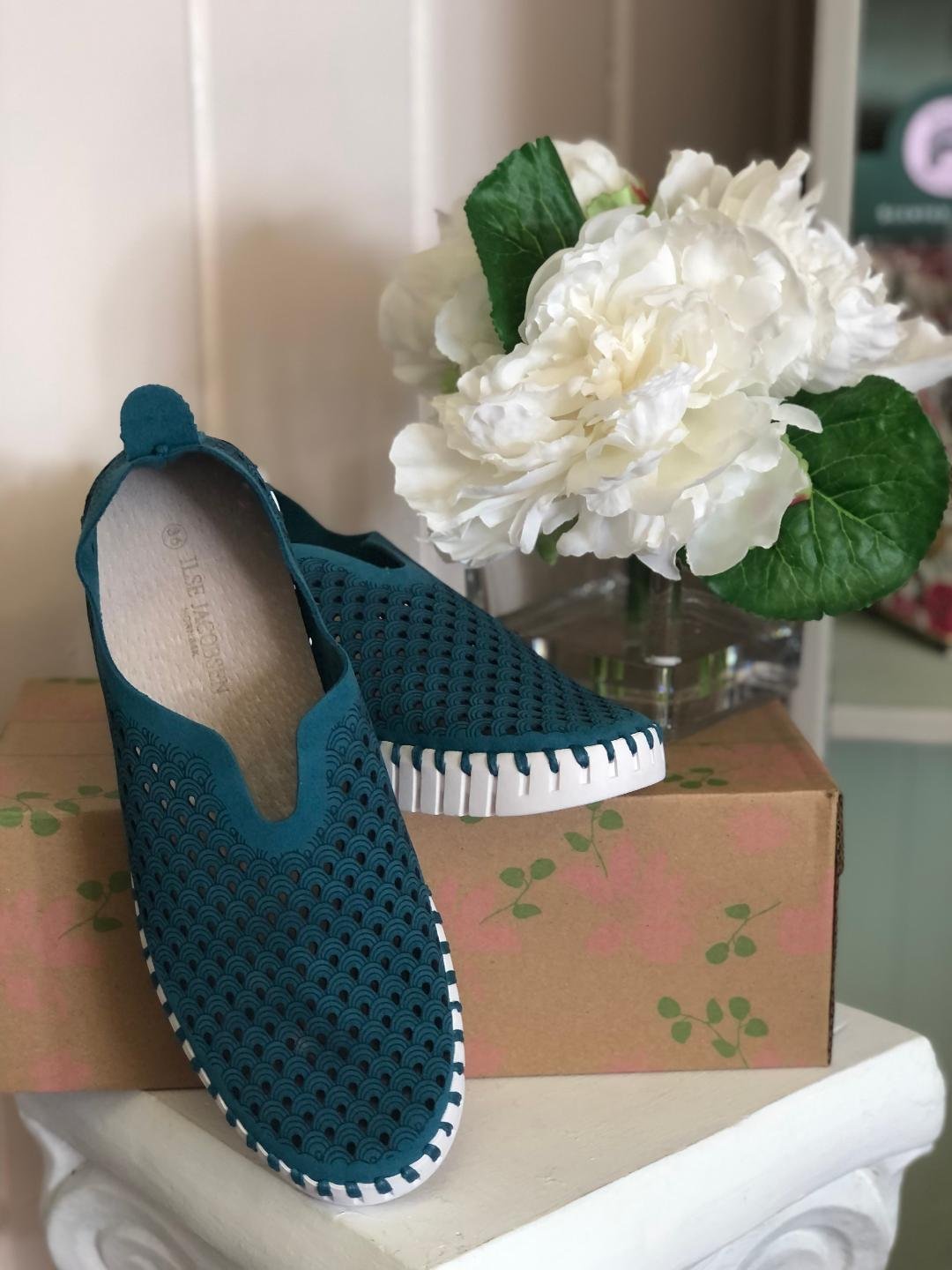 SEA TULIPS by ILSE JACOBSEN 139 trendy coastal style shoes at Raggdoll Boutique, Port Aransas boutique.