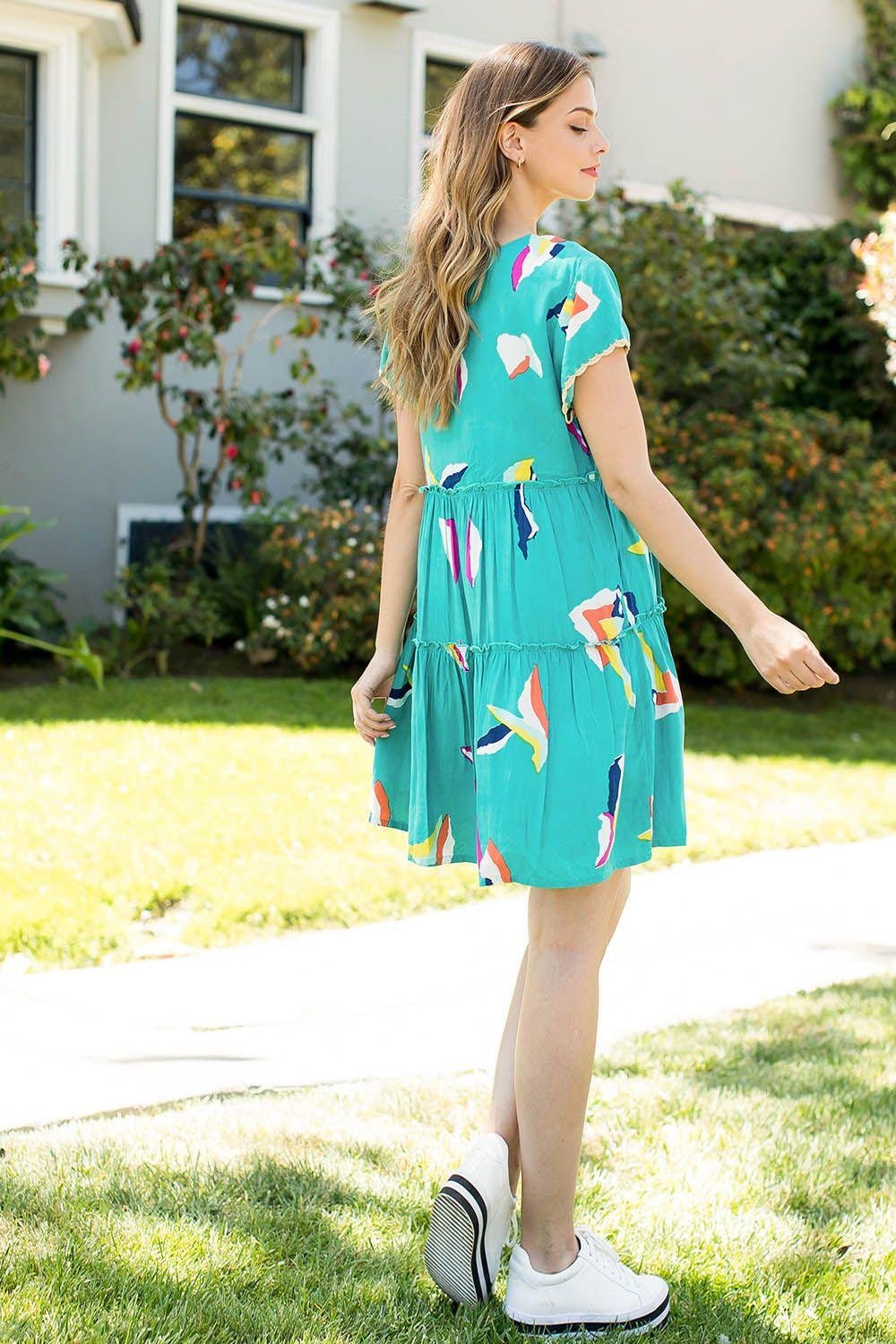SPLASH OF COLOR DRESS featured at Raggdoll Boutique, a trendy coastal style dress perfect for summer outfits Texas.